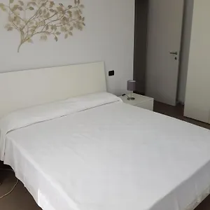 https://appartamento-rosy.hotelinveneto.com